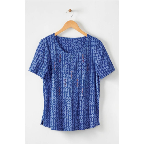 Naina Cotton Jersey Batik Print Tee - Lively blue Naina Cotton Jersey Batik Print Tee - Lively blue